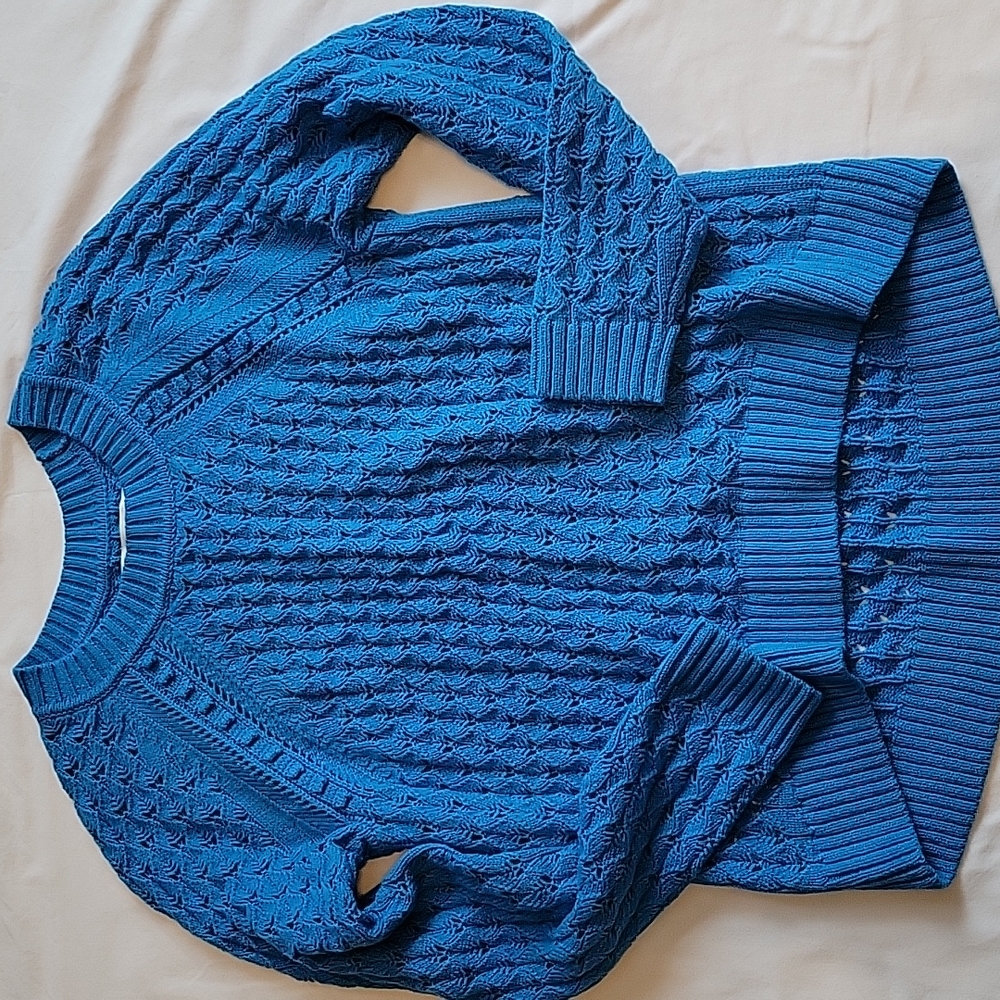 💙Beautiful Loft Sweater